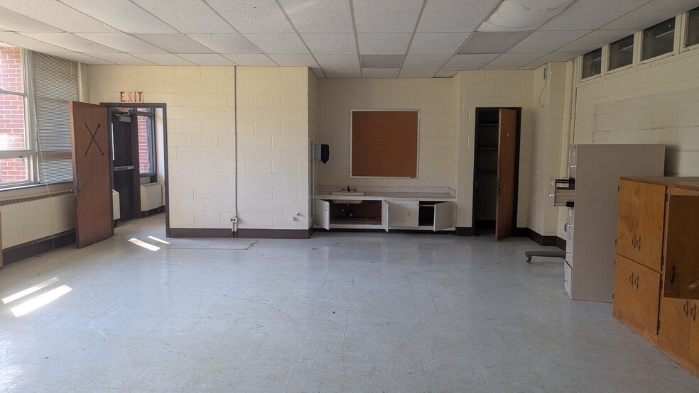 More Photos Of 516 W Chapin Rd, Aberdeen Schools For Sale