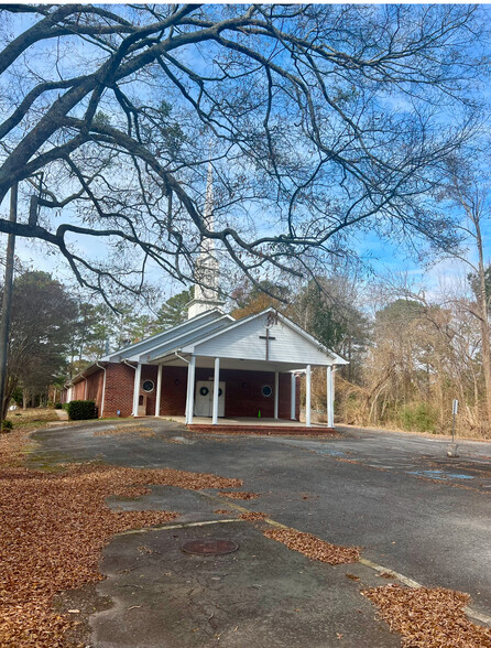 Primary Photo Of 701 Reverend D L Edwards Dr, Decatur Religious Facility For Sale