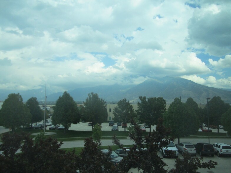 More Photos Of 12244 S Business Park Dr, Draper Office For Lease