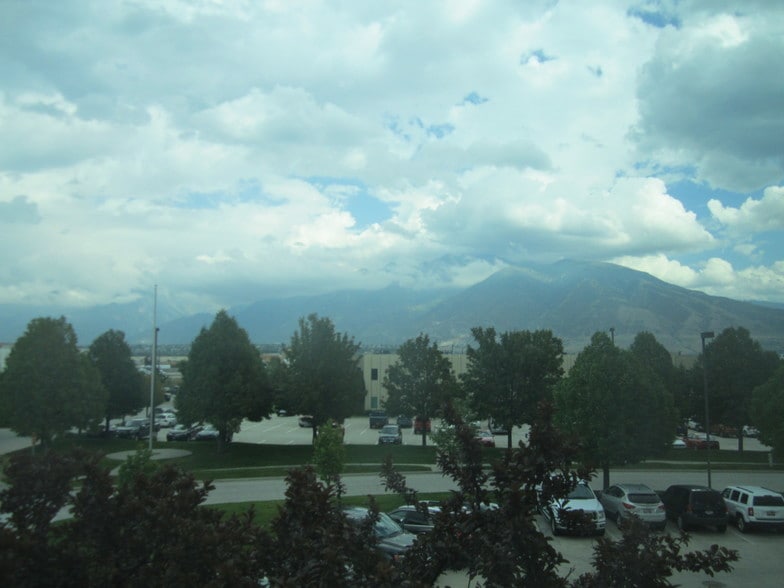 More Photos Of 12244 S Business Park Dr, Draper Office For Lease