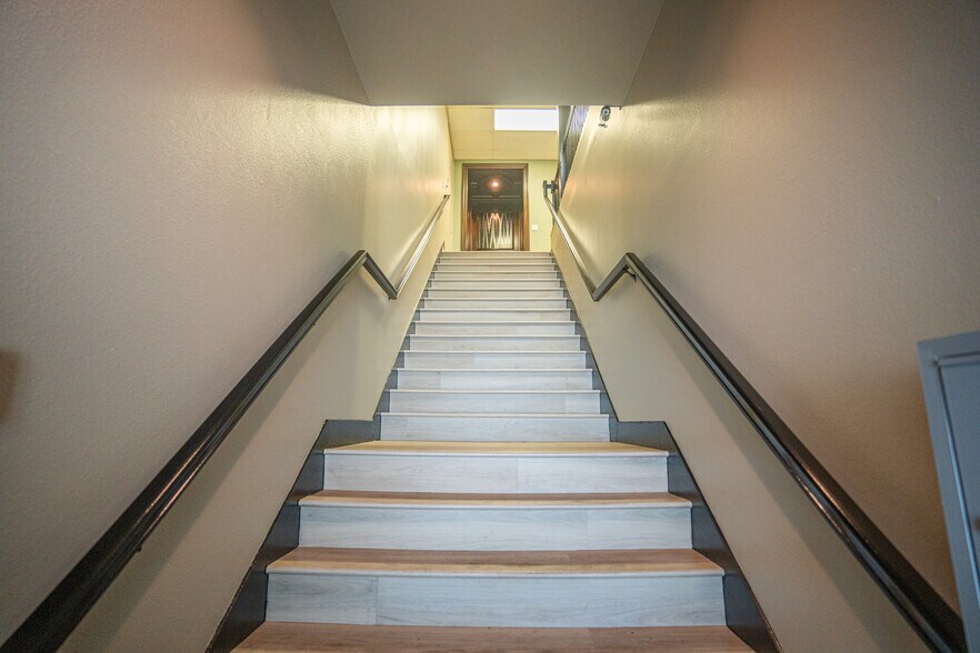 More Photos Of 1321 Sartori Ave, Torrance Storefront Retail Office For Lease