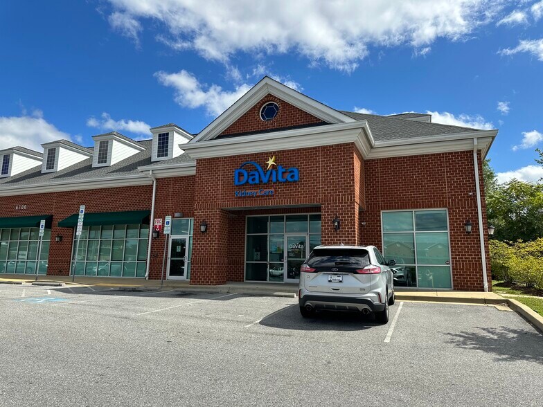 More Photos Of 6700 Crain Hwy, La Plata Storefront For Sale