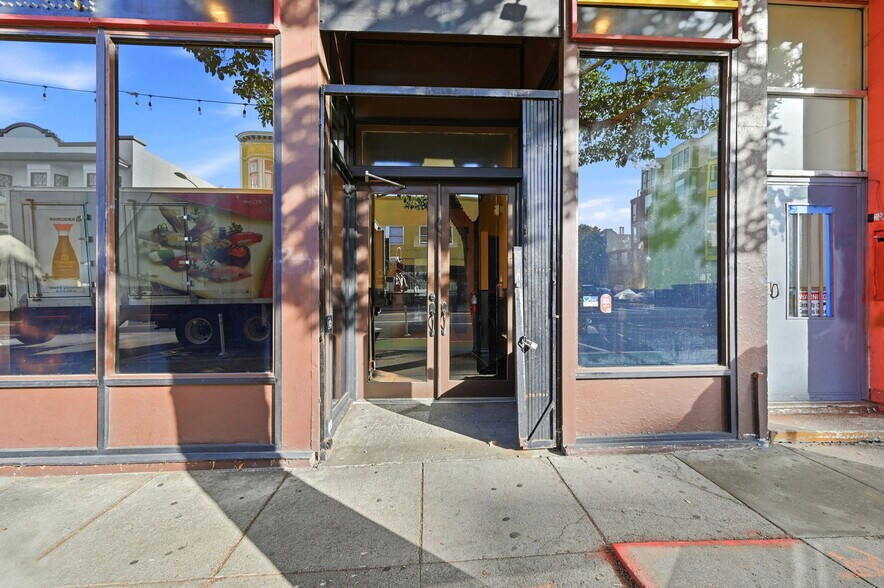 More Photos Of 1037 Valencia St, San Francisco General Retail For Lease