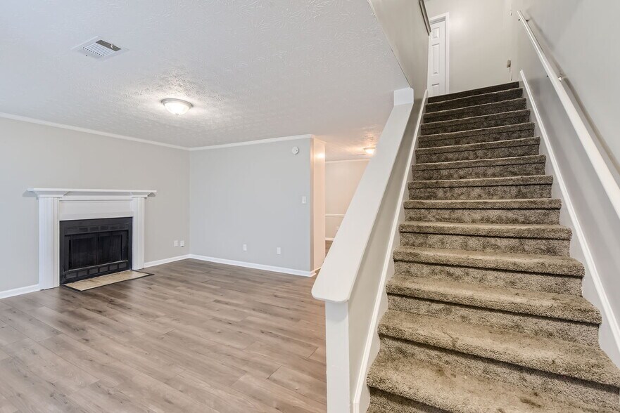 More Photos Of 8537 Pineland Dr, Jonesboro Apartments For Sale