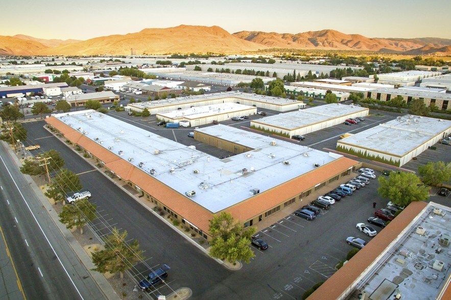 More Photos Of 155 Glendale Ave, Sparks Flex For Lease