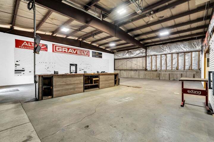 More Photos Of 6221 122nd Ave, Kenosha Warehouse For Lease