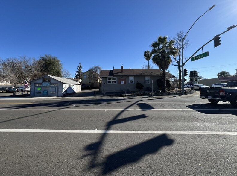 More Photos Of 601 Riley St, Folsom Office For Sale