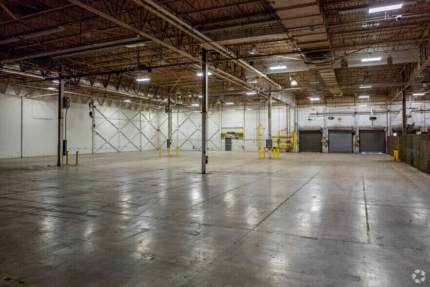 More Photos Of 103 Wynn Dr, Huntsville Warehouse For Lease