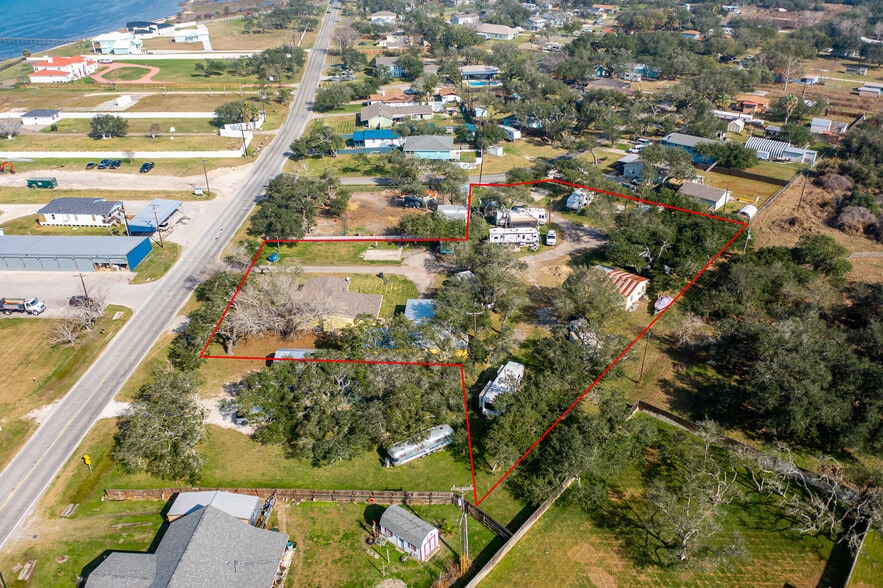 More Photos Of 3966 FM 1781, Rockport Specialty For Sale