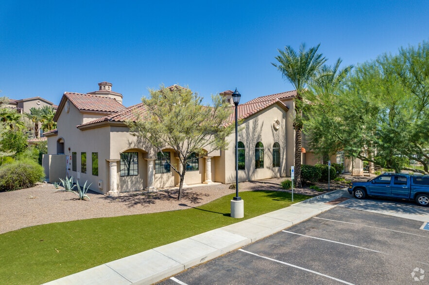 More Photos Of 7410 N Zanjero Blvd, Glendale Office For Sale