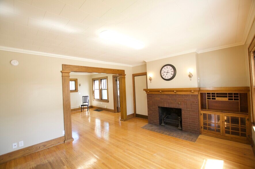 More Photos Of 615 S 1st Ave, Jamestown Office Residential For Lease