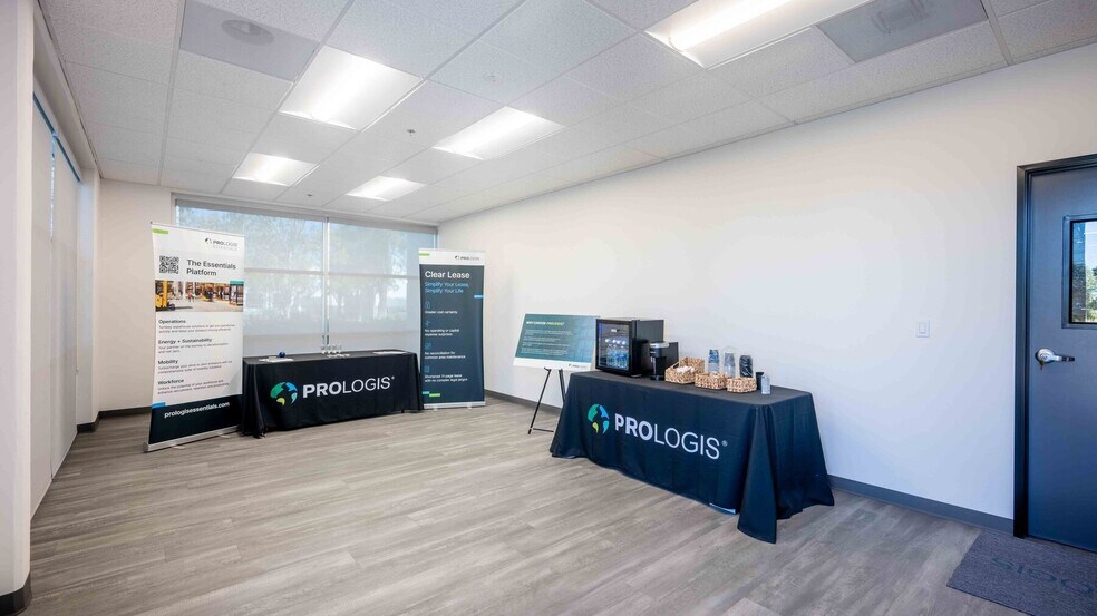 More Photos Of 1898 Marigold Ave, Redlands Warehouse For Lease