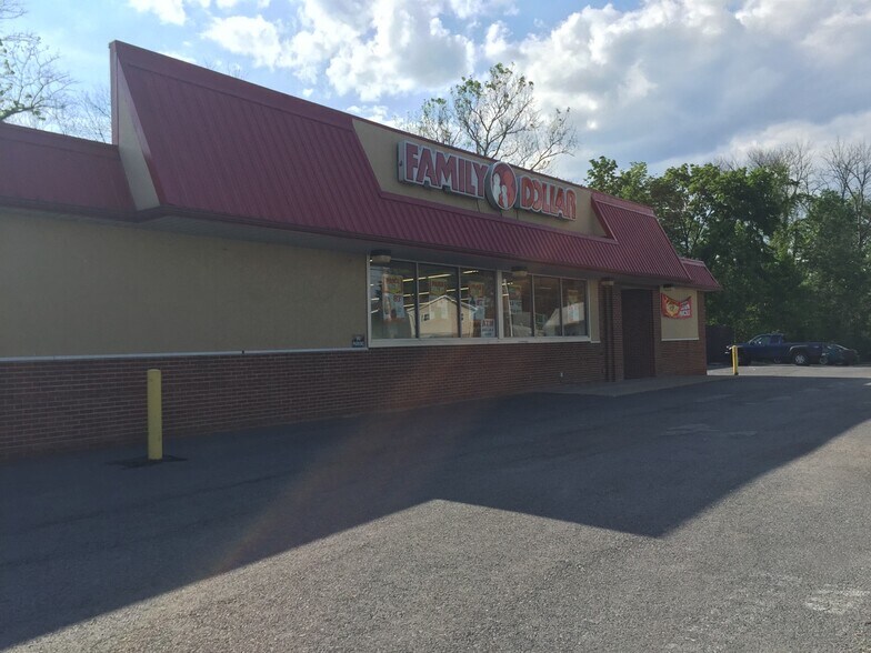 More Photos Of 204 S Wausau Rd, Middleburg General Retail For Sale
