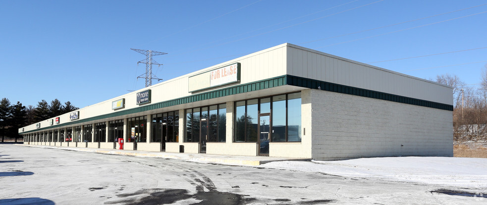 Primary Photo Of N64W22622-N64W22694 Main St, Sussex General Retail For Lease