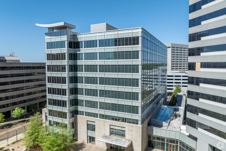 More Photos Of 190 E Capitol St, Jackson Office For Lease