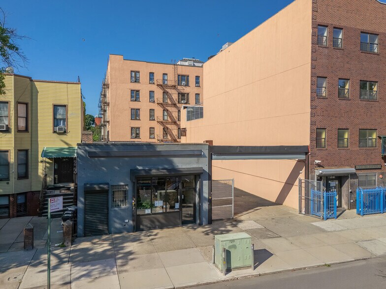 More Photos Of 3210 31st Ave, Astoria Land For Sale