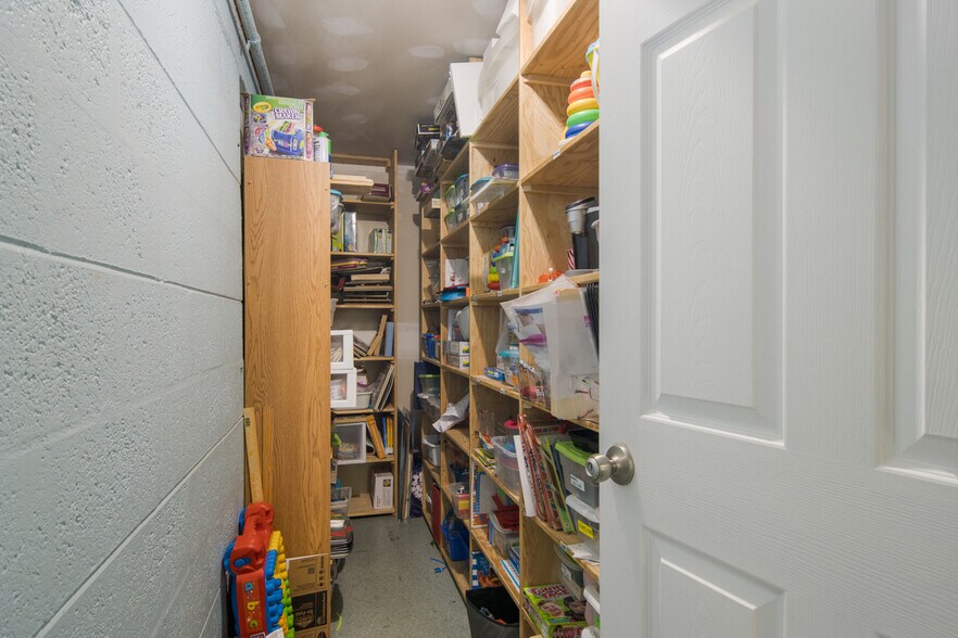 More Photos Of 1070 W Houghton Lake Dr, Prudenville Medical For Sale