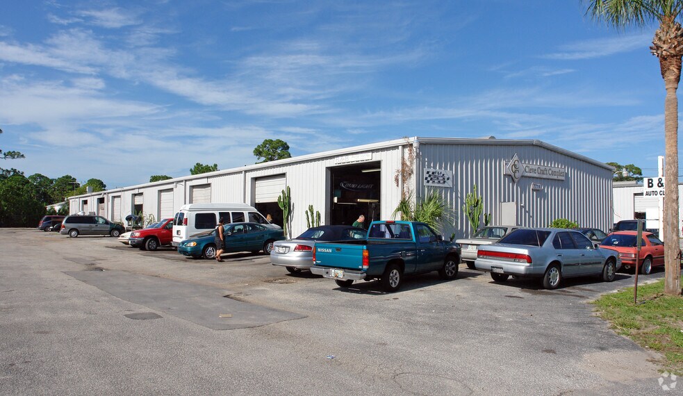 More Photos Of 7715-7723 Ellis Rd, West Melbourne Warehouse For Lease