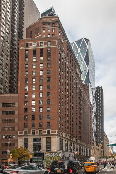 More Photos Of 250 W 57th St, New York Office For Lease