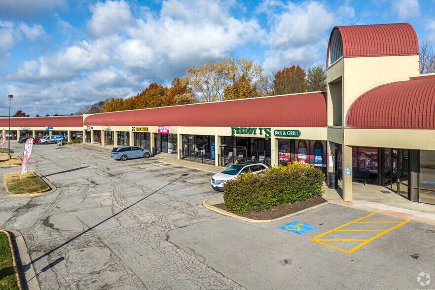 More Photos Of 8030 W 151st St, Overland Park Unknown For Lease