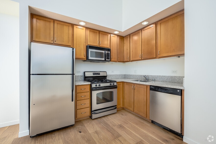 More Photos Of 1020 12th St, Sacramento Apartments For Lease