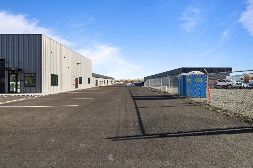 More Photos Of 2517 Logan St, Richland Service For Sale