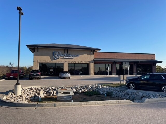 More Photos Of 1001-1021 Rondale Ct, Dardenne Prairie Office For Sale