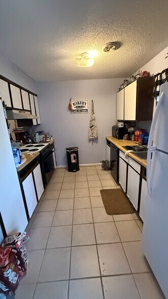 More Photos Of 111 Taylor Dr, Lexington Multifamily For Sale
