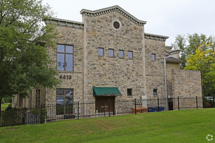 More Photos Of 4413 Spicewood Springs Rd, Austin Office For Lease