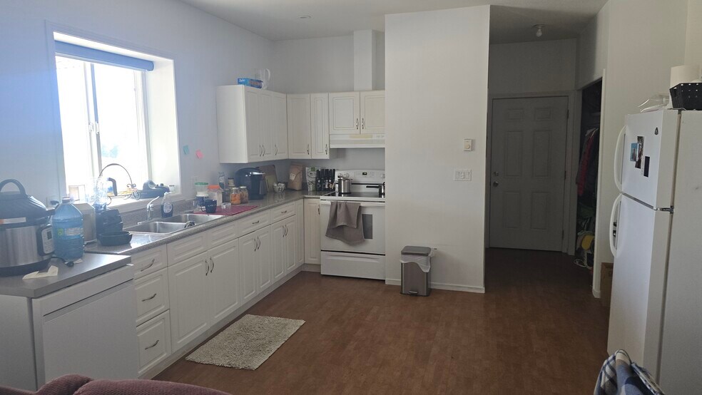 More Photos Of 1500 Hot Springs Rd, Nakusp Industrial For Sale