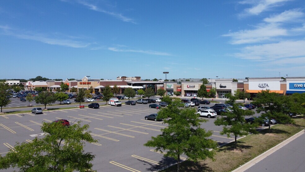 More Photos Of 28511-28599 Schoolcraft Rd, Livonia Unknown For Lease