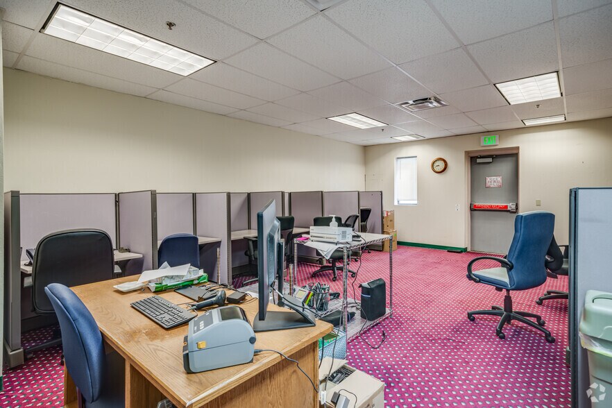 More Photos Of 711 E Carefree Hwy, Phoenix Unknown For Lease