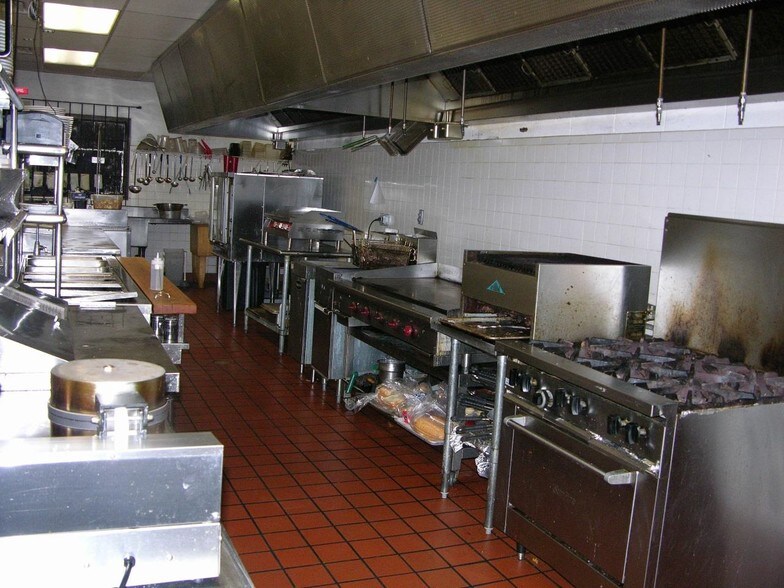 More Photos Of 694 J Clyde Morris Blvd, Newport News Restaurant For Sale
