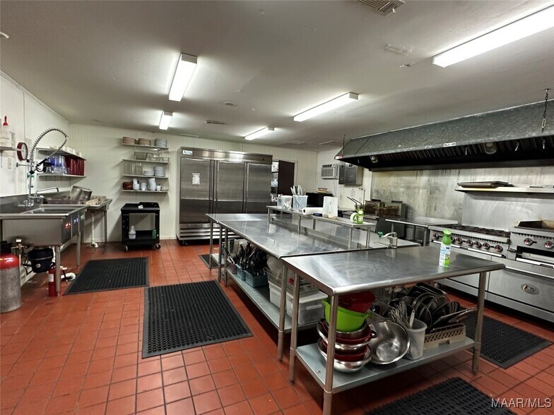 More Photos Of 2203 Highway 134, Kinston Restaurant For Sale