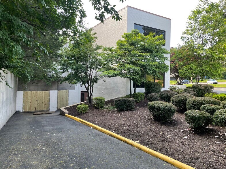 More Photos Of 1914 Association Dr, Reston Office For Lease