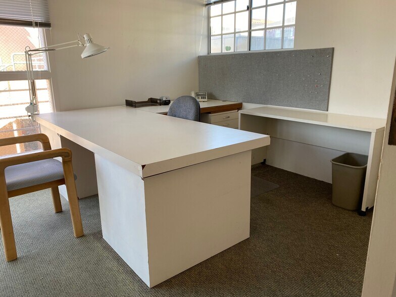 More Photos Of 2187 Newcastle Ave, Cardiff Loft Creative Space For Lease
