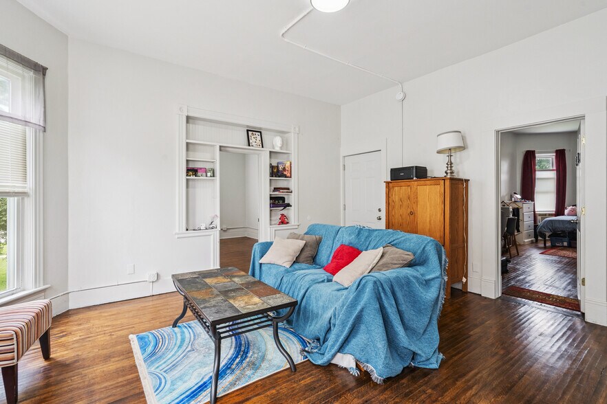 More Photos Of 1132 Main St, Grinnell Multifamily For Sale