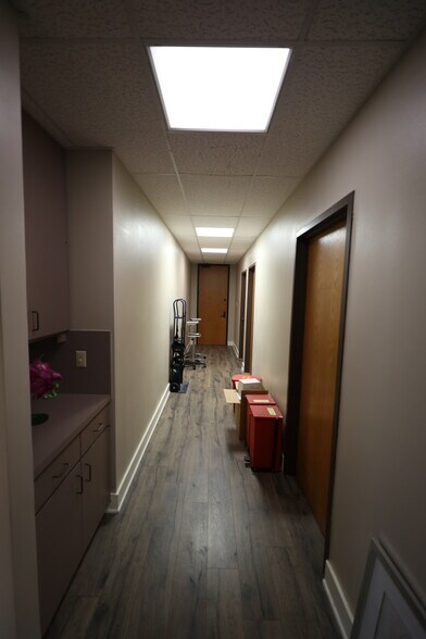 More Photos Of 4100 W 15th St, Plano Medical For Lease
