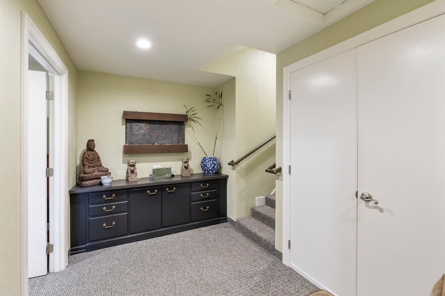 More Photos Of 7303 SW Beaverton Hillsdale Hwy, Portland Medical For Sale