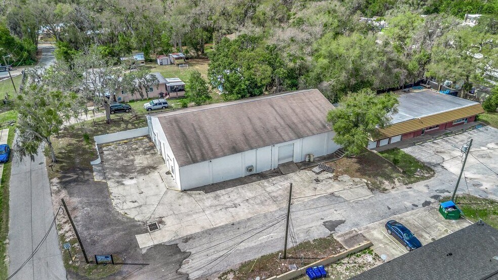 More Photos Of 103 Highland St, Orange City Warehouse For Sale