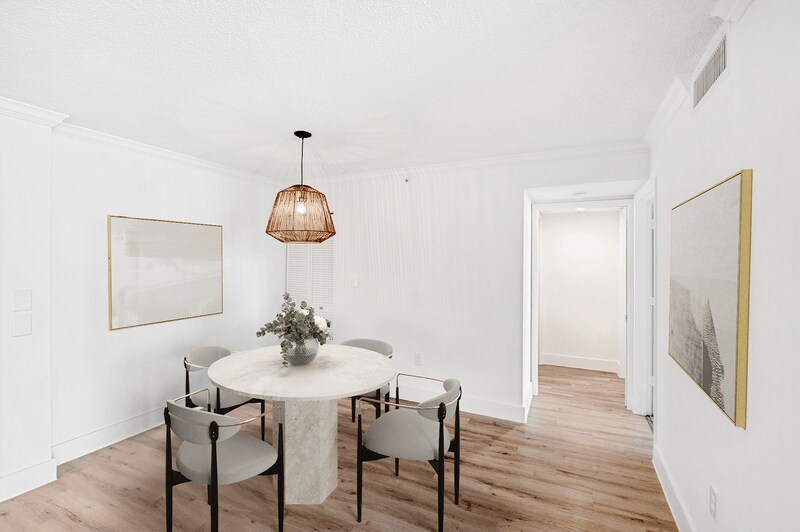 More Photos Of 353-383 Aragon Ave, Coral Gables Apartments For Lease