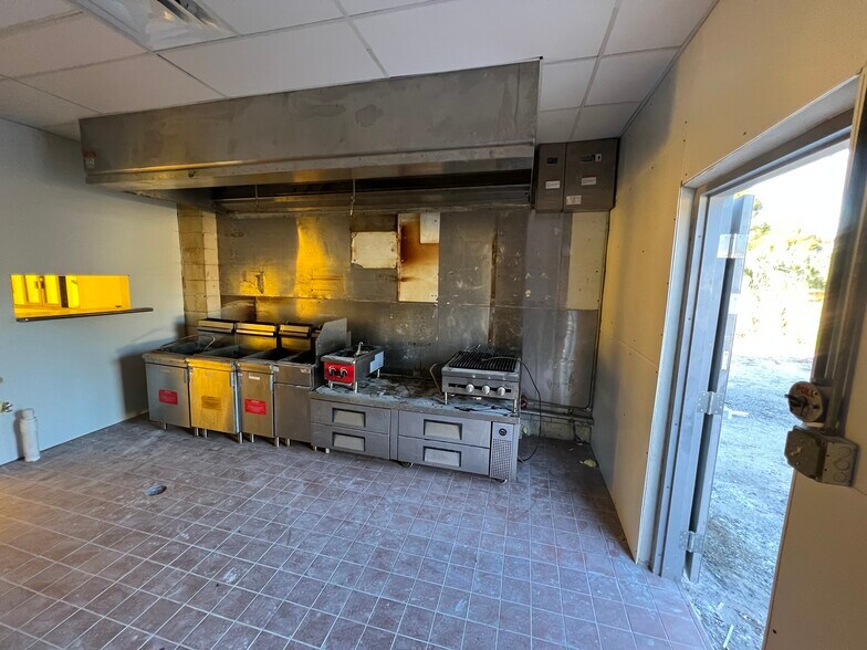 More Photos Of 1410 E Main St, Bartow Fast Food For Lease