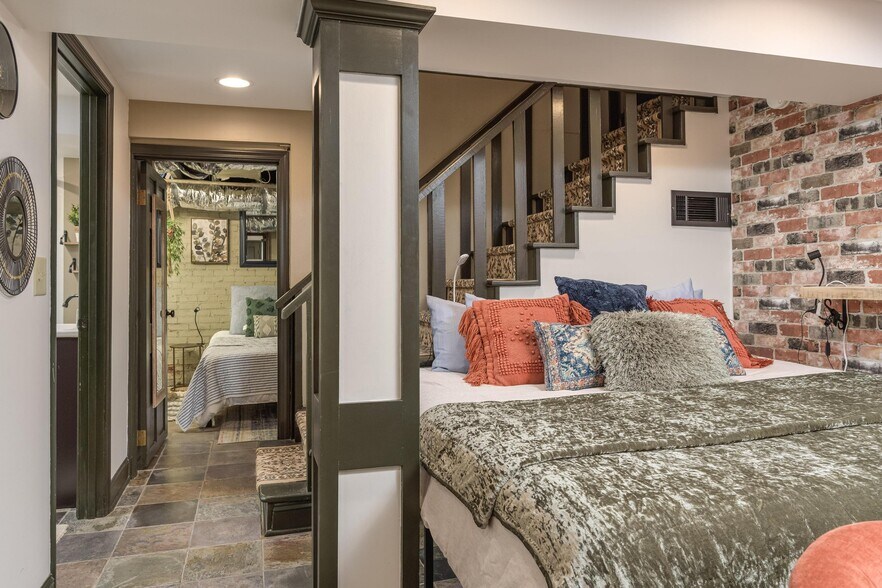 More Photos Of 2120 N Ocoee St, Cleveland Apartments For Sale