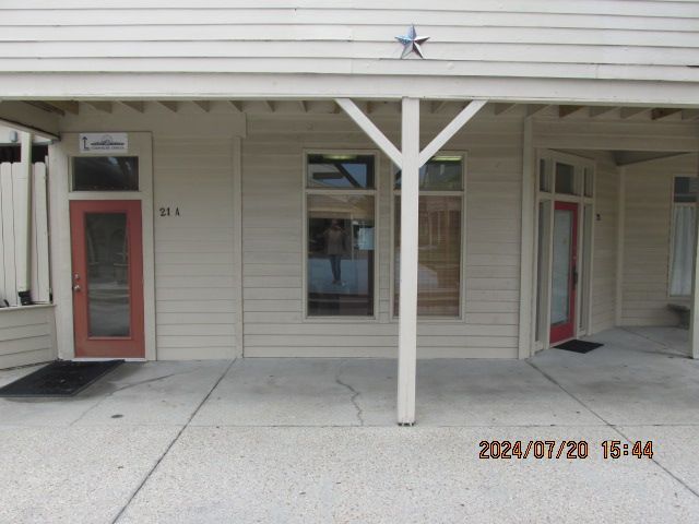 More Photos Of 913 Gulf Breeze Pky, Gulf Breeze Storefront Retail Office For Sale
