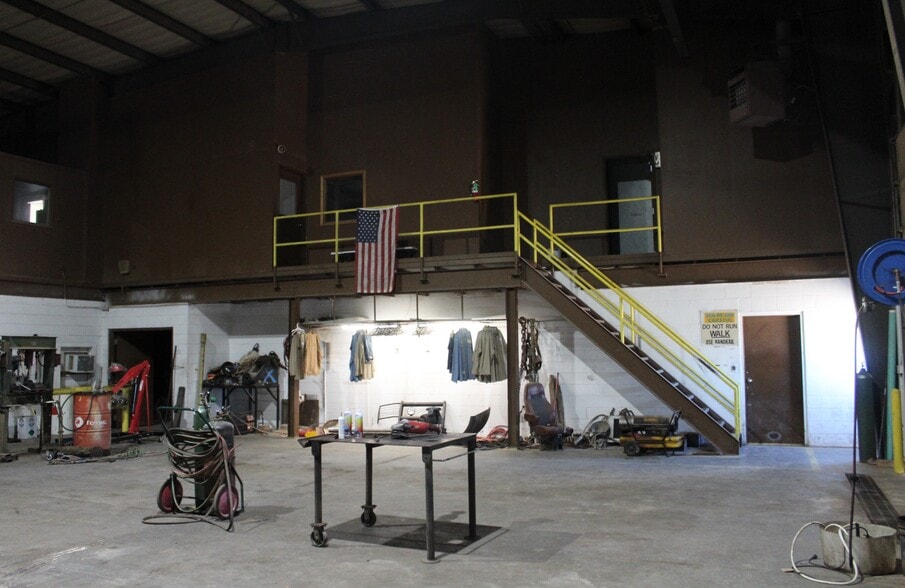 More Photos Of 4616 Oil Patch Dr, Woodward Warehouse For Sale