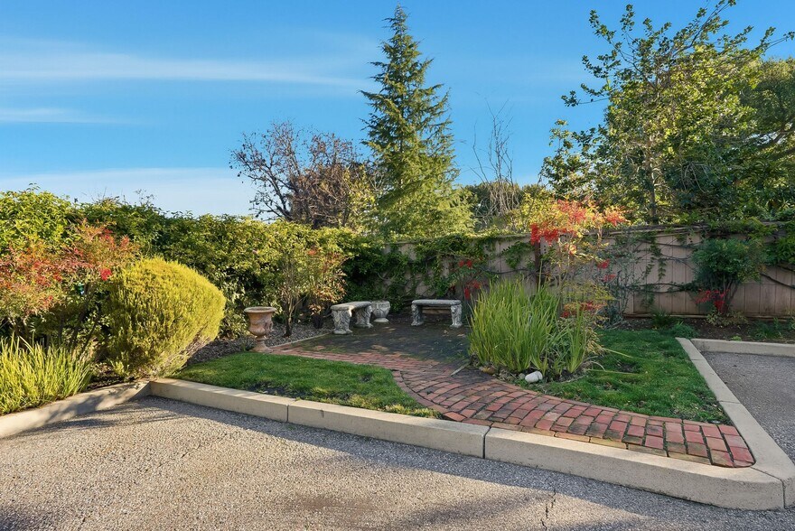 More Photos Of 29 Hawthorne Ave, Los Altos Office For Lease