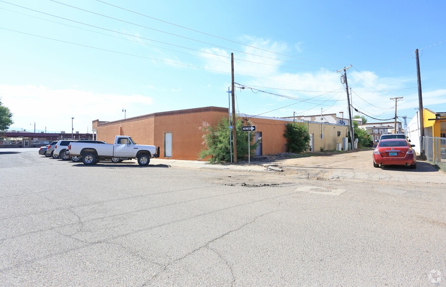 More Photos Of 201-213 S Main St, Belen Freestanding For Lease