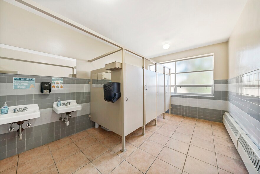 More Photos Of 215 Hill St, Boonton Schools For Lease