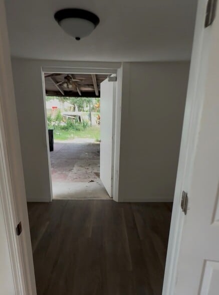 More Photos Of 18-20 E Pleasant St, Avon Park Religious Facility For Sale