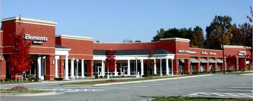 More Photos Of 1231 Eastchester Dr, High Point Unknown For Lease